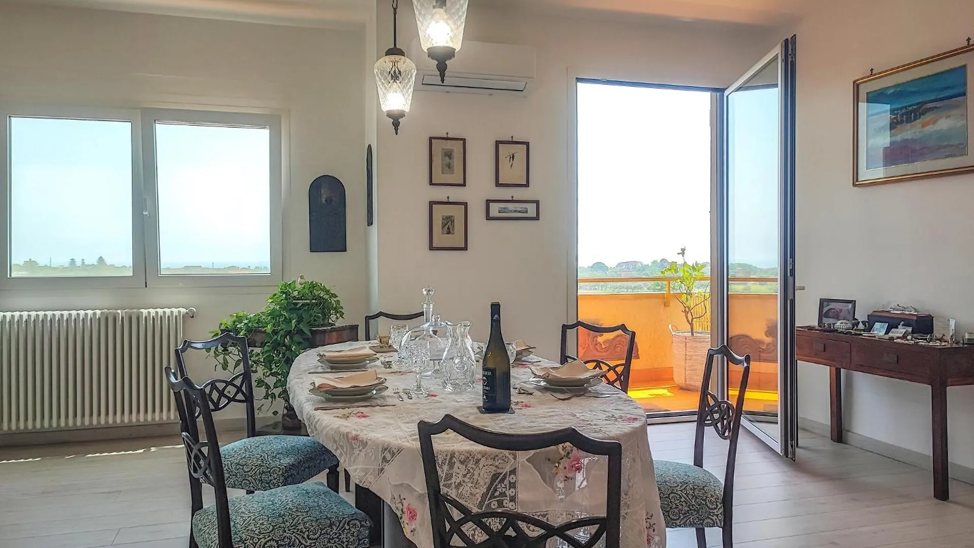 2 Bedroom Cozy Apartment In Bagheria Italy